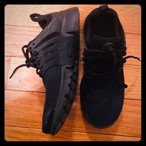 NIKE Presto (all black)